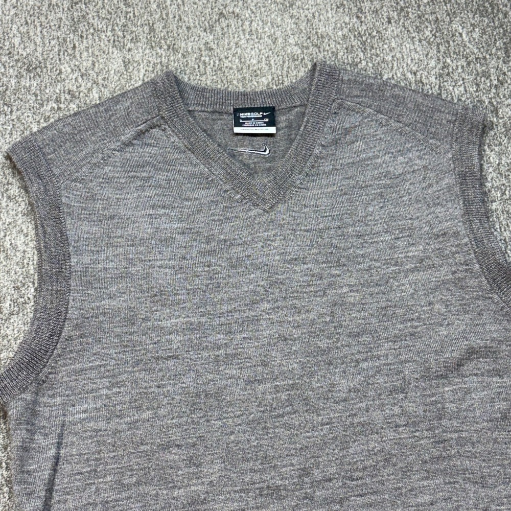Nike Golf Tour Performance Mens Gray V-Neck Sweater Vest Small Heathered Knit
